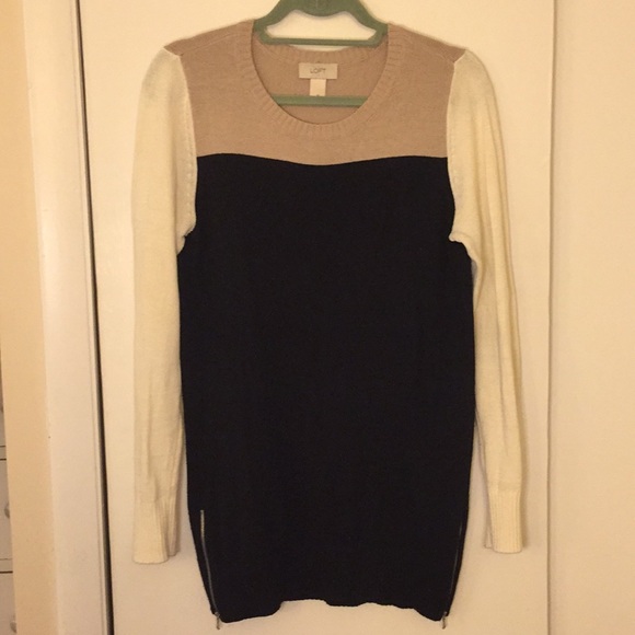 LOFT Tops - Loft Sweater Tunic with zipper sides